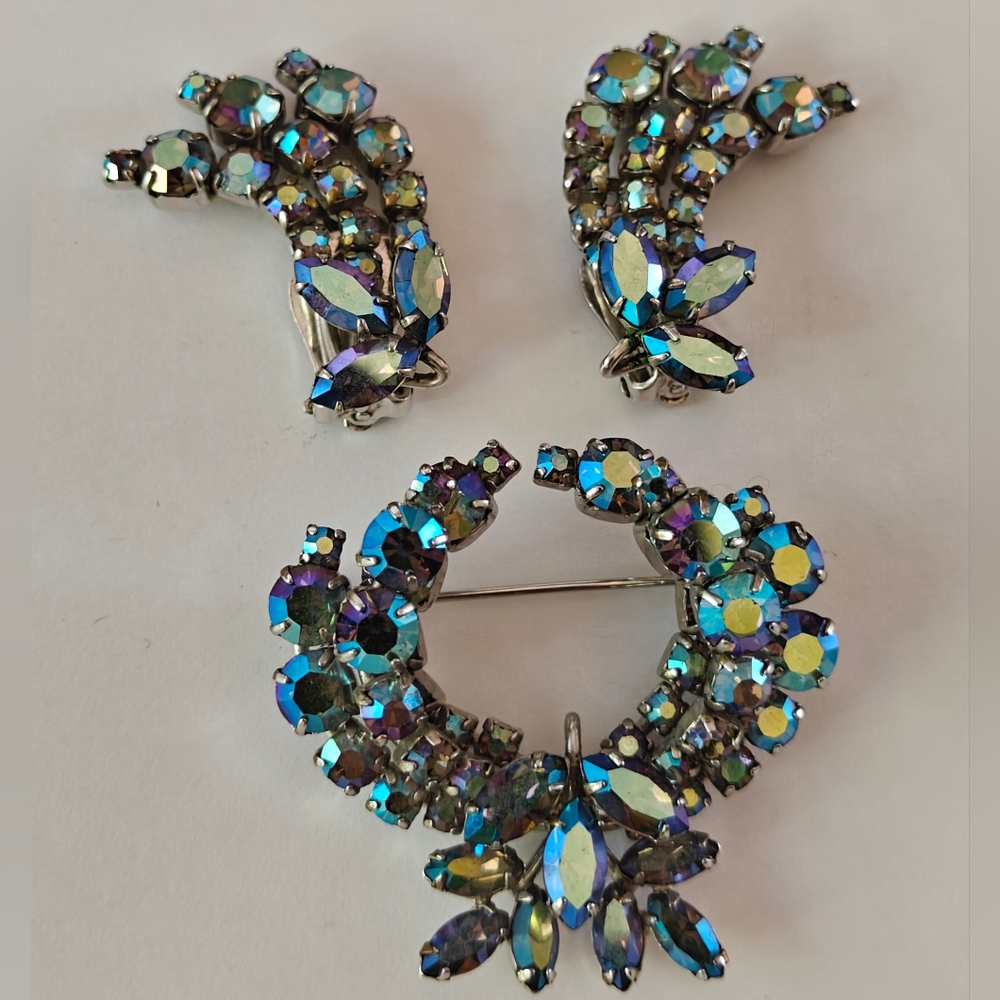 Stunning Signed Sherman Brooch & Earrings Jewelry Set EUC